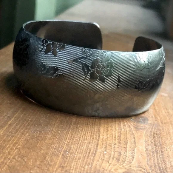 Vintage Etched Rose Floral Wide Metal Cuff Bracelet - Picture 3 of 13